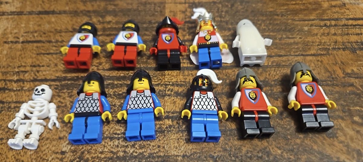 Lego Kit di costruzioni: Lego 6090 Royal Knight's Castle – Usato da confignon venduto da chachou79 1