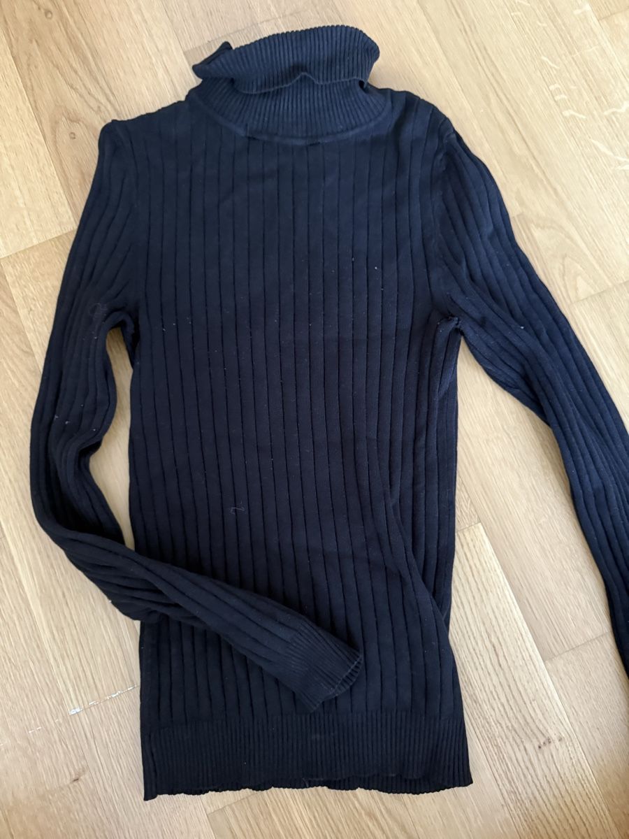 Pullover & Sweatshirts: Rollkragen Pulli  – Gebraucht aus Bolligen von arg_v256