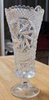 Vase en cristal taillé, décor floral, parfait état