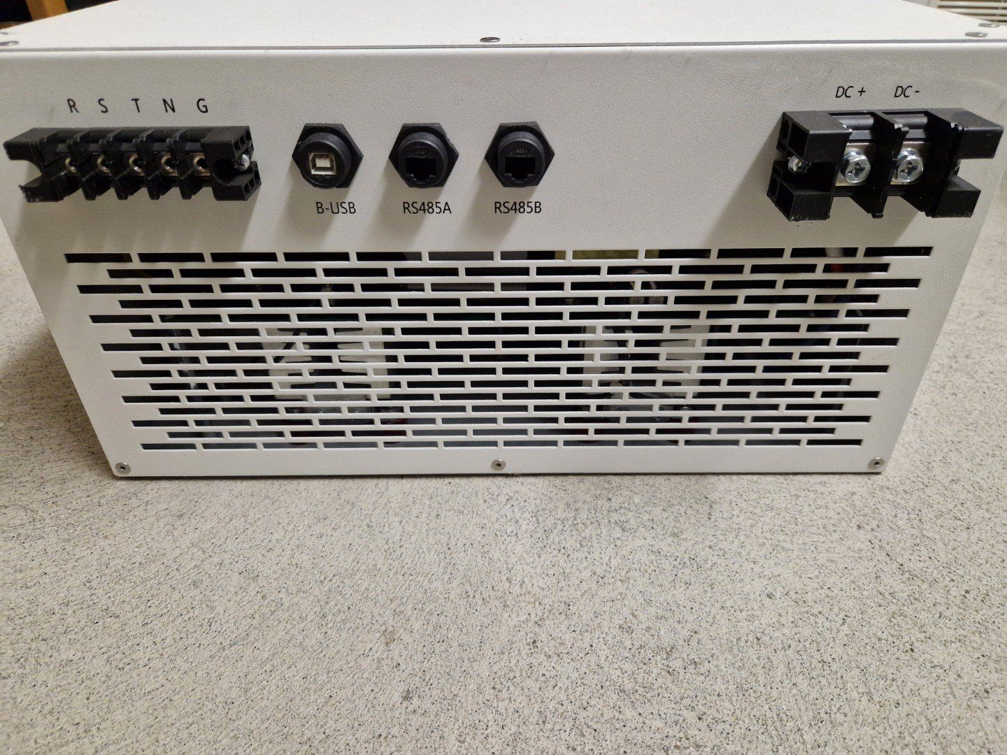 Inverter: Batterie-Inverter – Usato da Au ZH venduto da myamisumi 2
