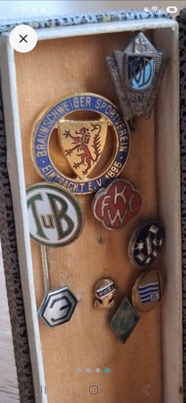Broches & Aiguilles: Alte echte Abzeichen.  – D'occasion à Reinach BL par chlaus04
