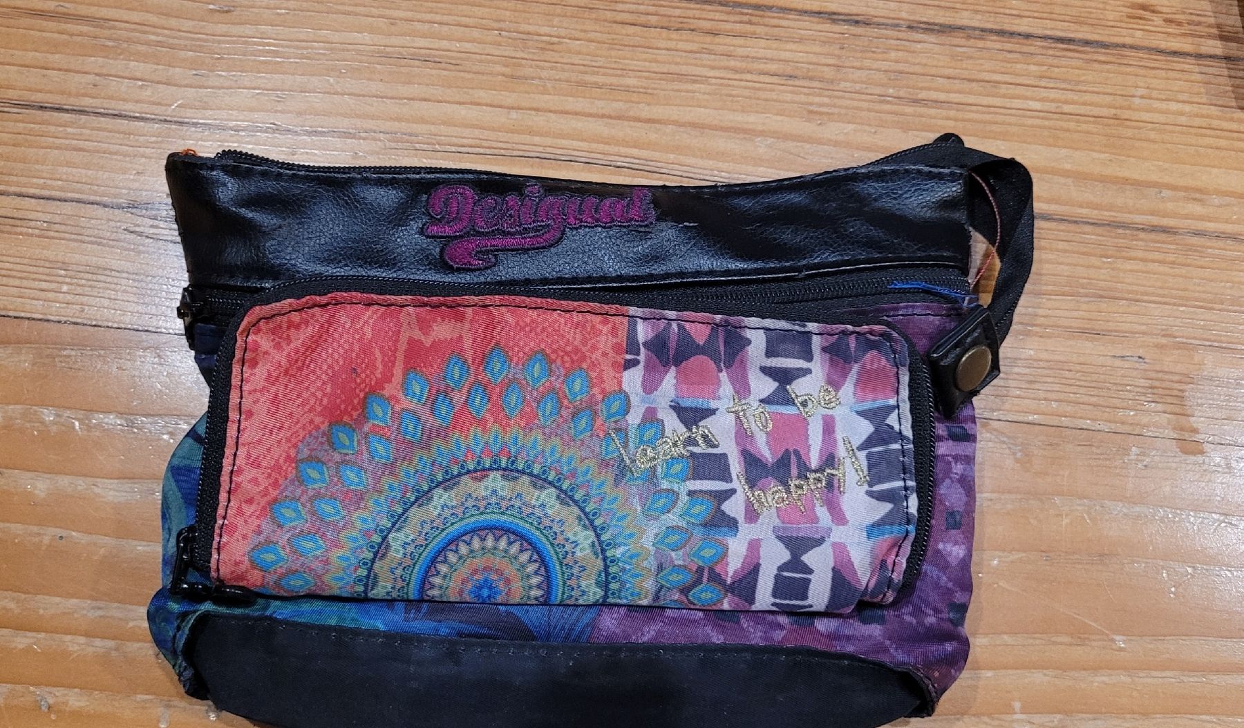 Desigual Taschen für Damen: Desigual Täschli  – Gebraucht aus Flaach von jupy02