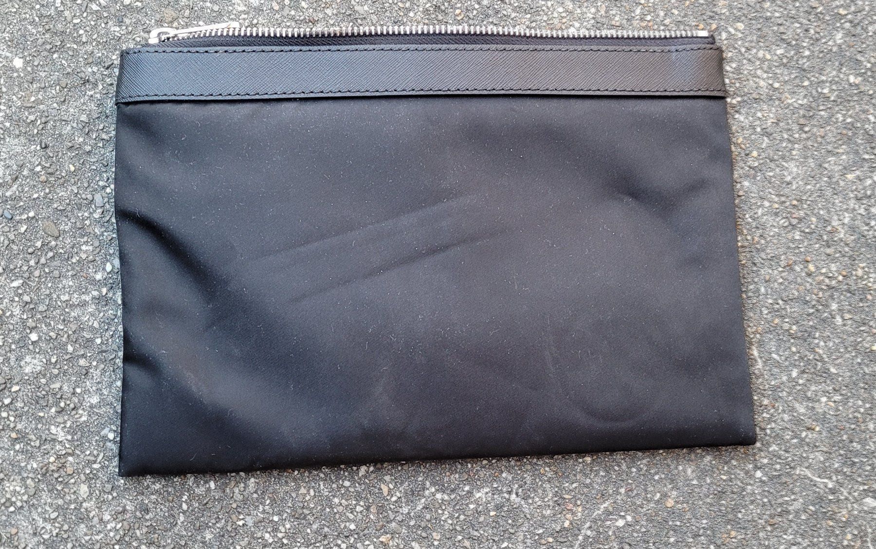 Michael Kors Borse: Michael Kors Tasche / Etui neuw. Schwarz – Usato da Füllinsdorf venduto da Sunnebliemli7 4