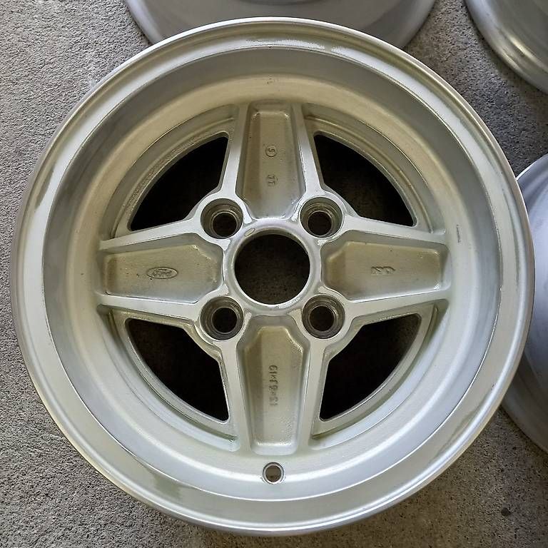 Ford Cerchioni: 4 RS Alufelgen 13" zu Ford Capri (Satz) – Usato da Belp venduto da hondacbr900 1