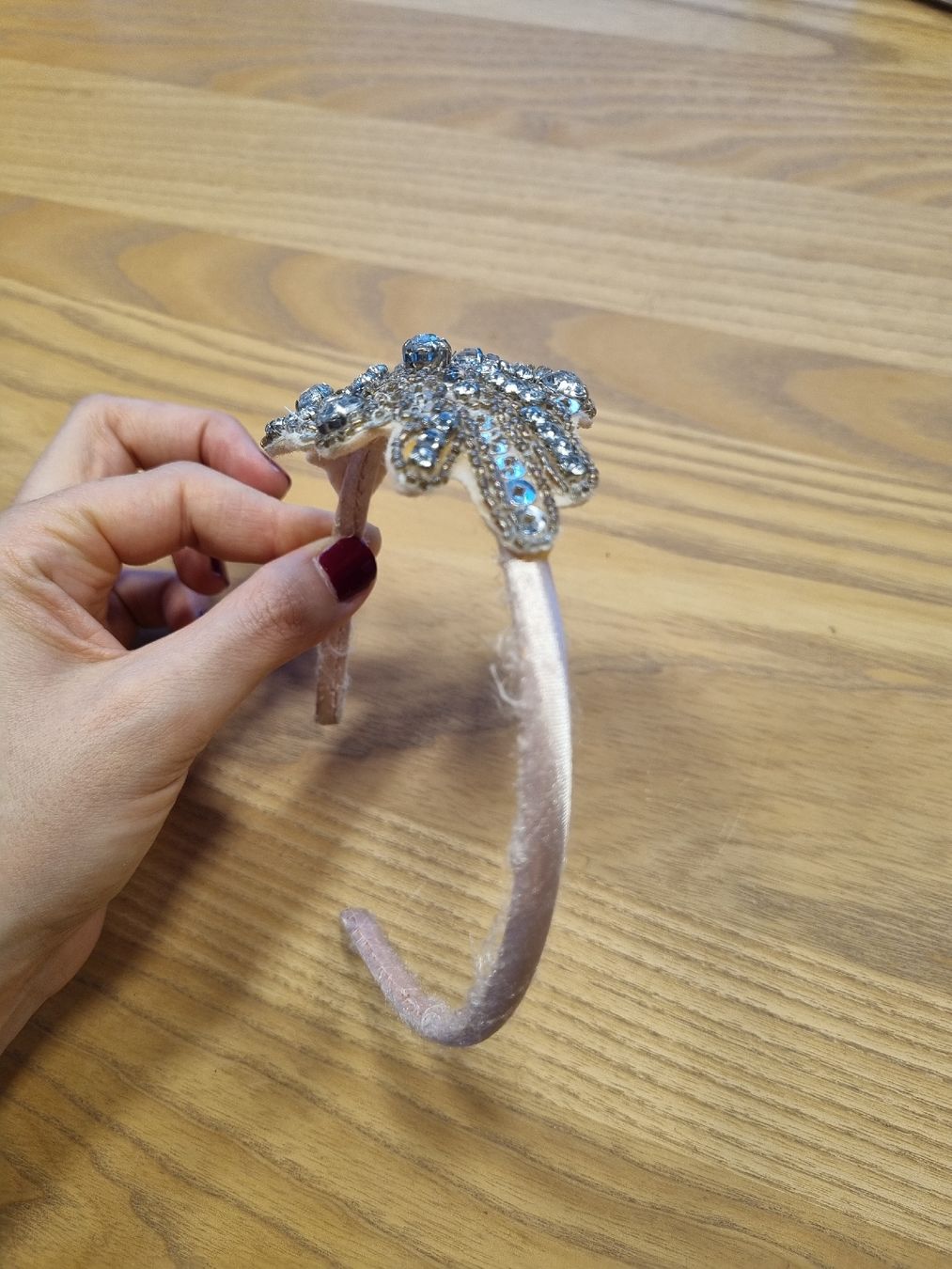 Accessori per capelli: Wunderschönes Haarband mit Perlen und Pailletten – Usato da Küsnacht ZH venduto da Alpingo23 1