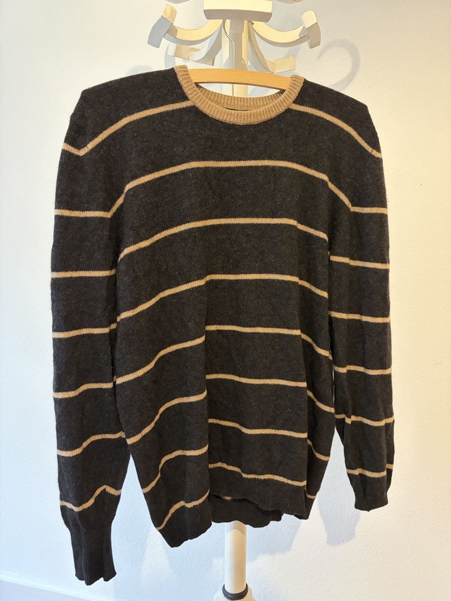 Maglioni & Felpe: Herren Pullover gestreift dunkelgrau – Usato da Luzern venduto da Jules__