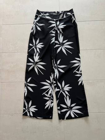 Marlenehose bedruckt Gr. 38