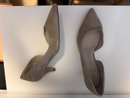 Pumps 37