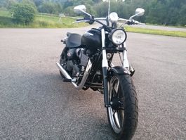 Triumph  Chopper Schwarz-matt bonneville # Harley ähnliche