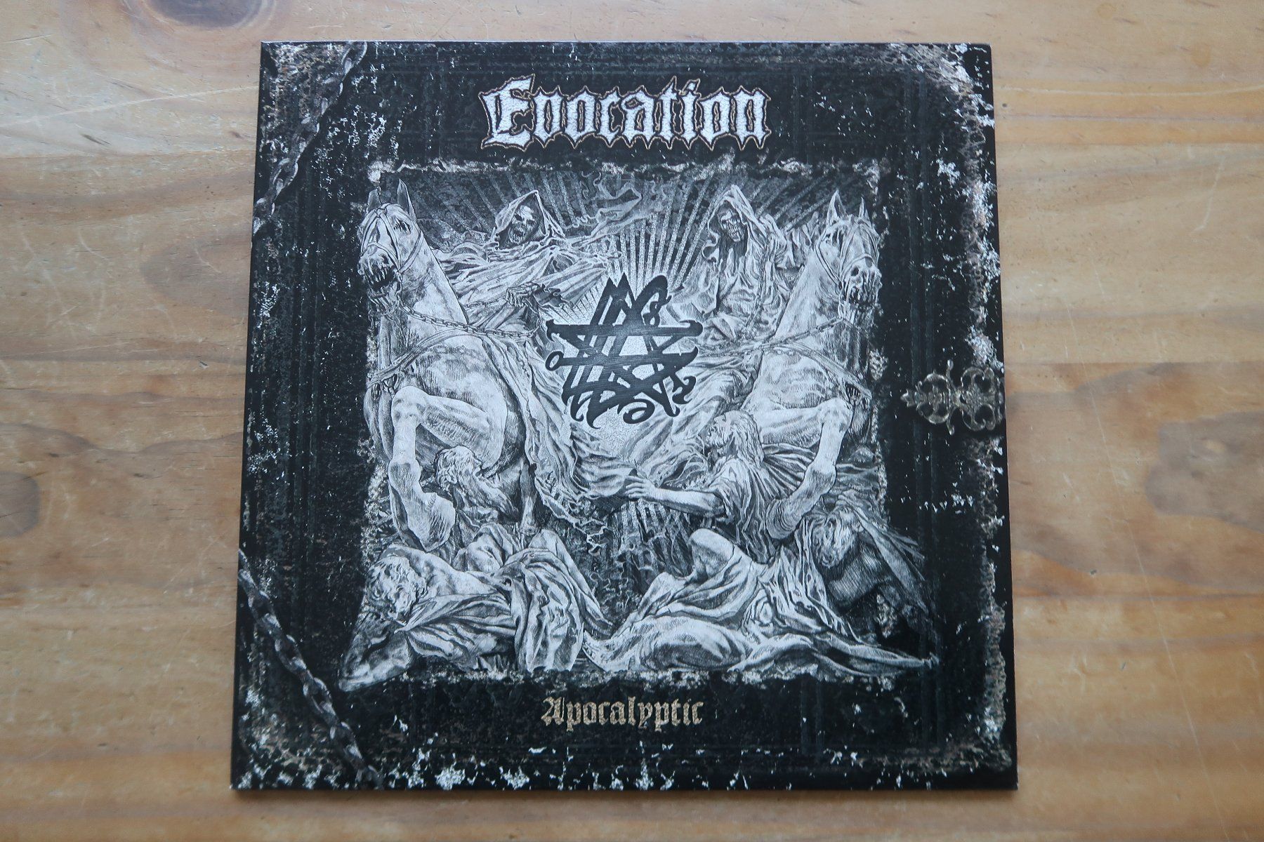Schallplatten: EVOCATION - APOCALYPTIC - FARBIGES  VINYL LP – Gebraucht aus Basel von Patiscat