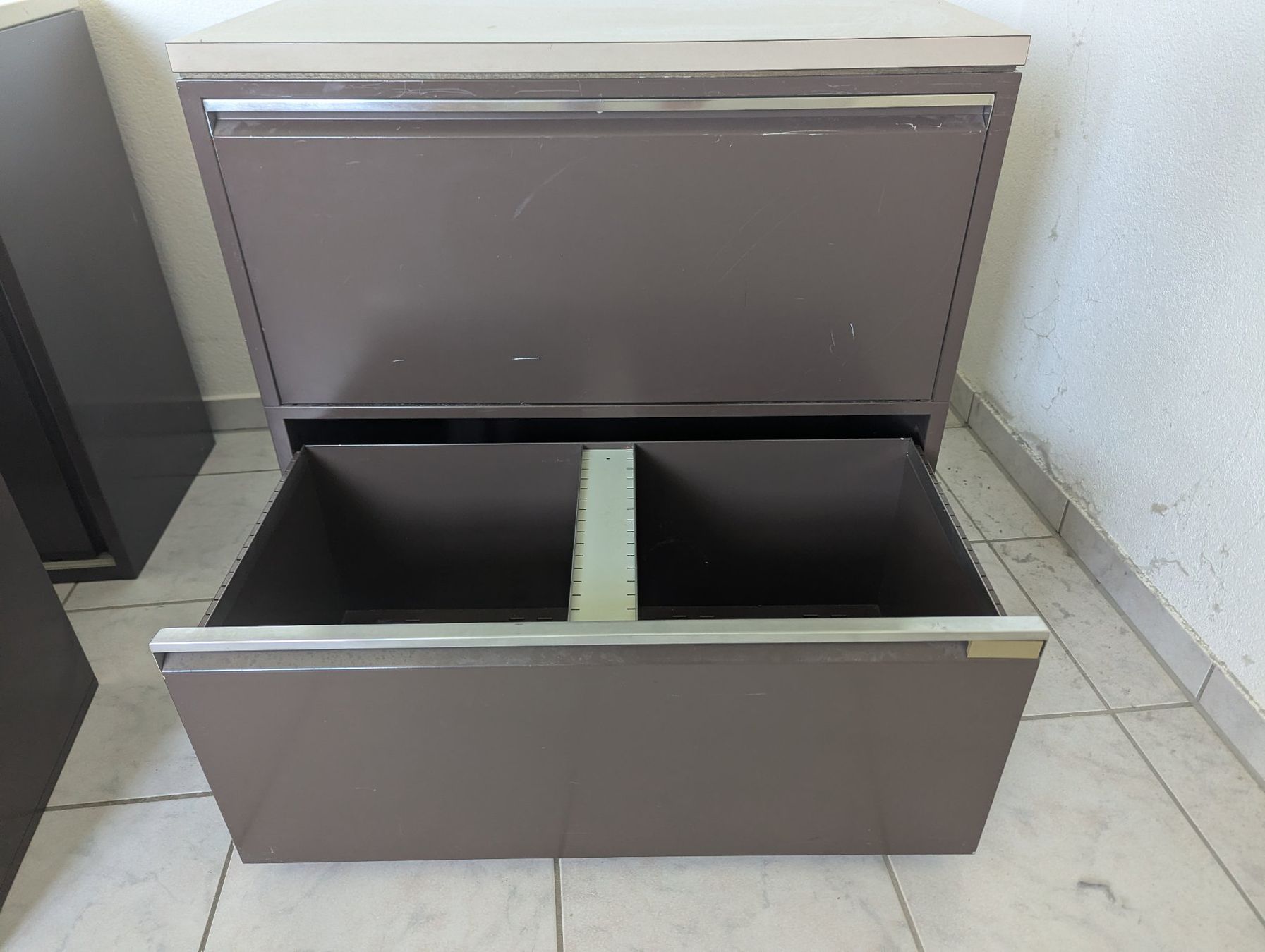 Lista Armadi: Lista Aktenschrank, braun – Usato da Neuenegg venduto da Bfankd 3