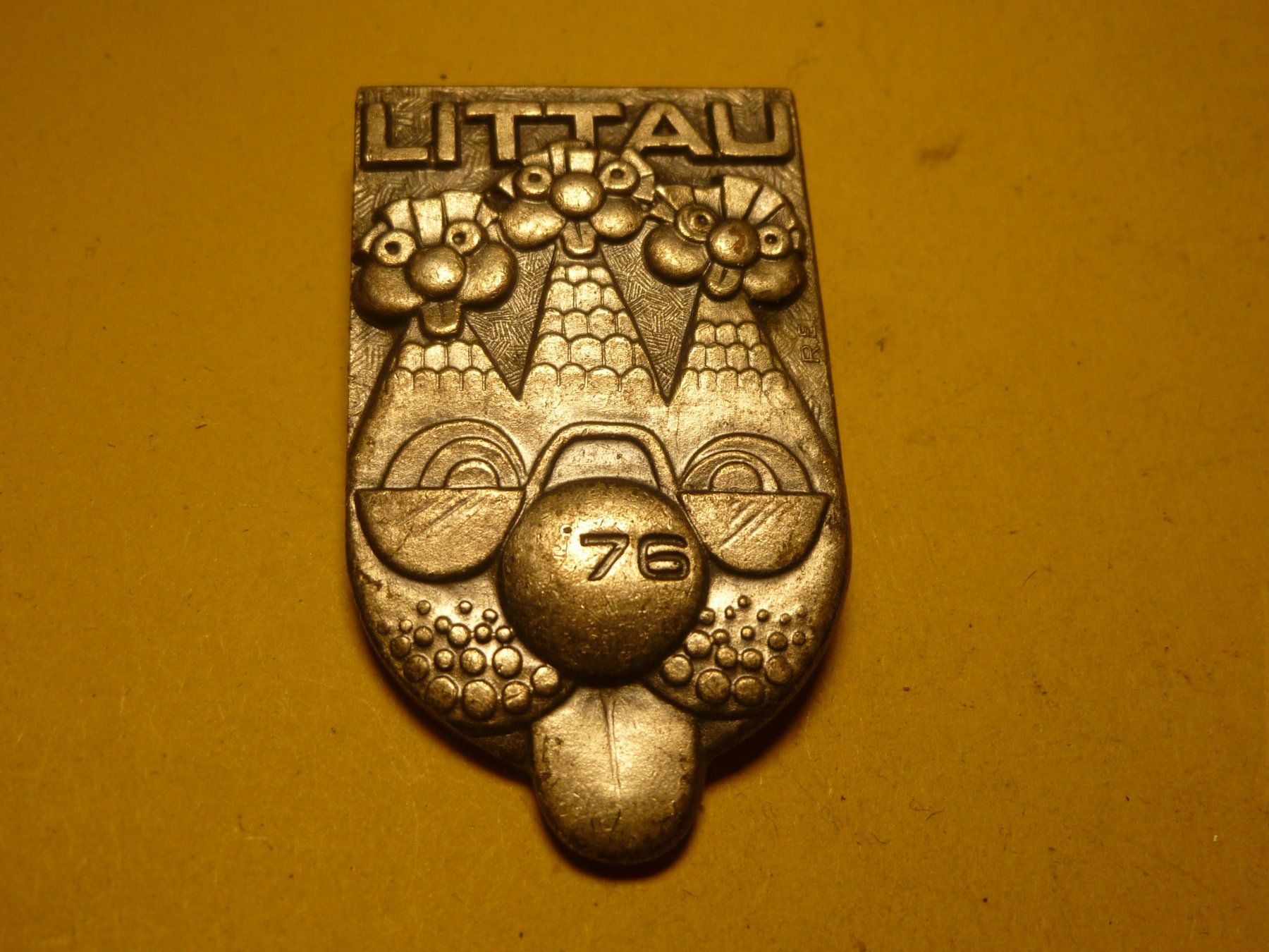 Placchette & Badge: LITTAU 1976 SILBER – Usato da Ried (Muotathal) venduto da Mandarin02