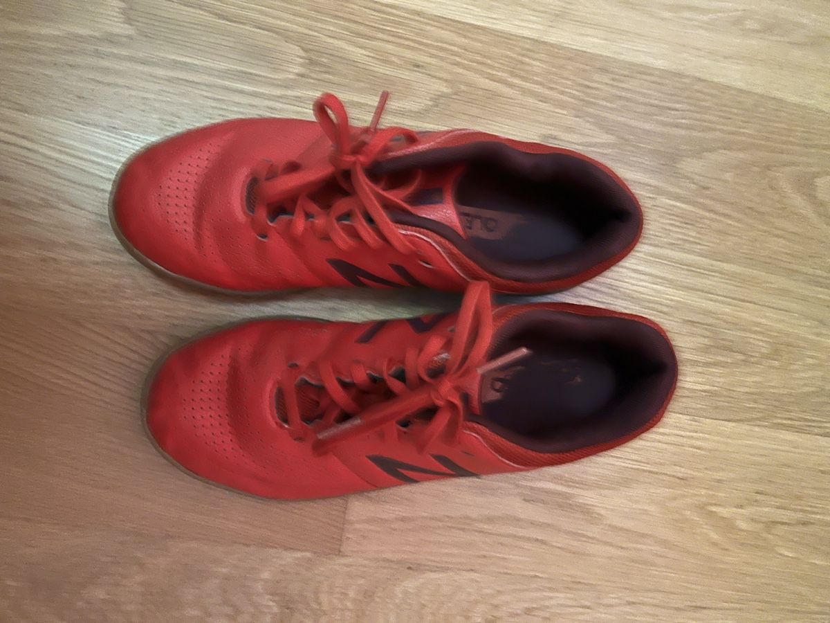 New Balance Scarpe da uomo: New Balance Hallenschuhe Gr. 36 – Usato da Zürich venduto da MariaSusanne 2