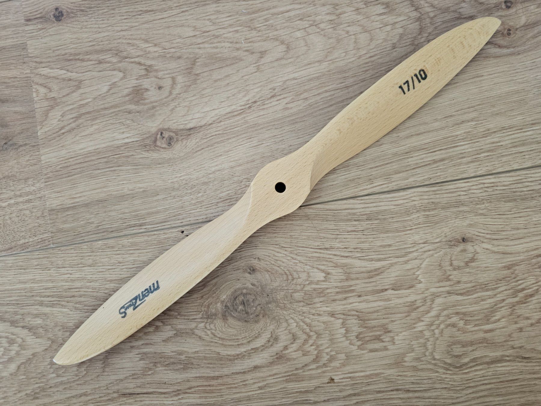 Modellismo RC: Helice 17/10 bois Menz – Nuovo (secondo la descrizione) da Yvonand venduto da Li_poch