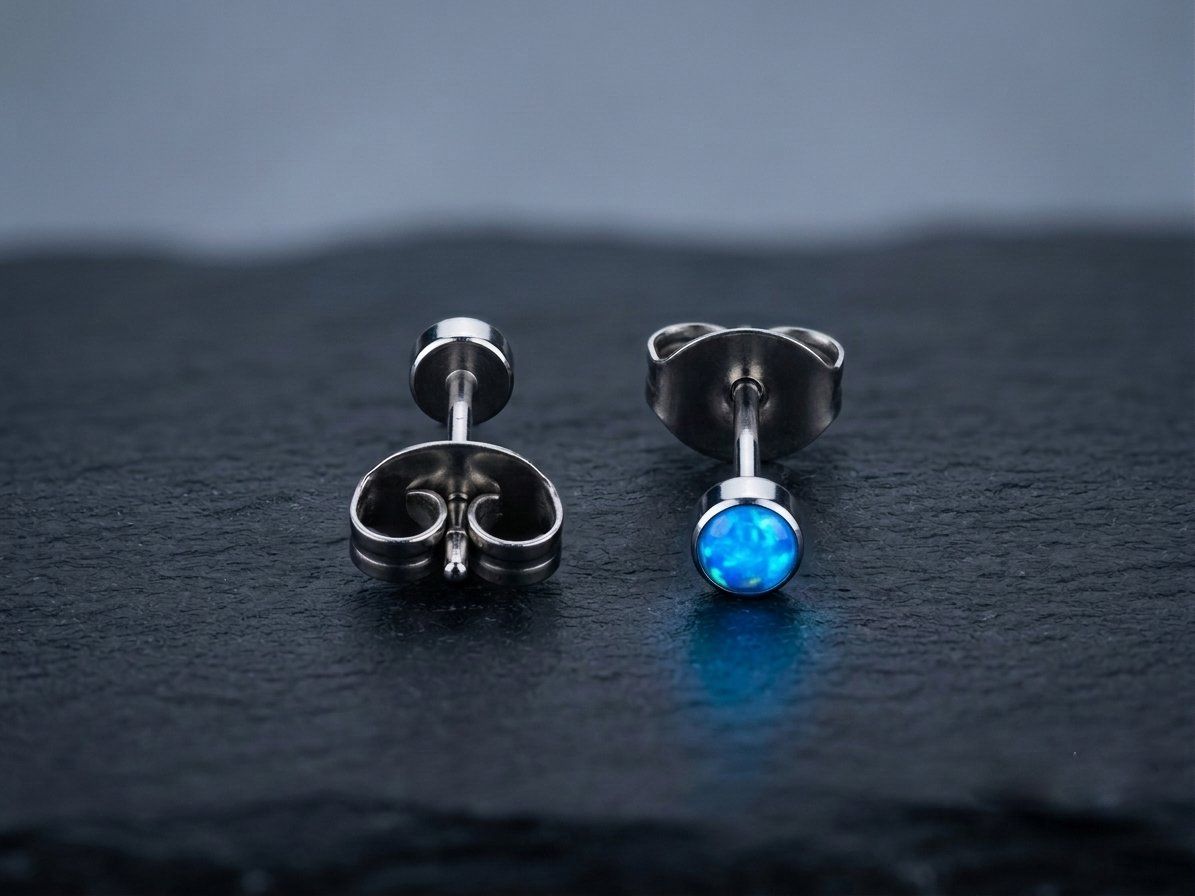 Orecchini pendenti & Orecchini a lobo: Titanium-Ohrstecker mit Opal / 3 mm – Nuovo e nell'imballaggio originale da Matten b. Interlaken venduto da kero71 3