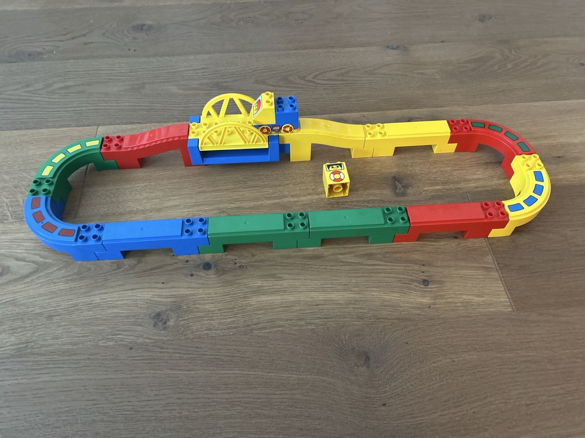 Lego Giocattoli: Lego Duplo Monorail – Usato da Fischbach- Göslikon venduto da Rommel