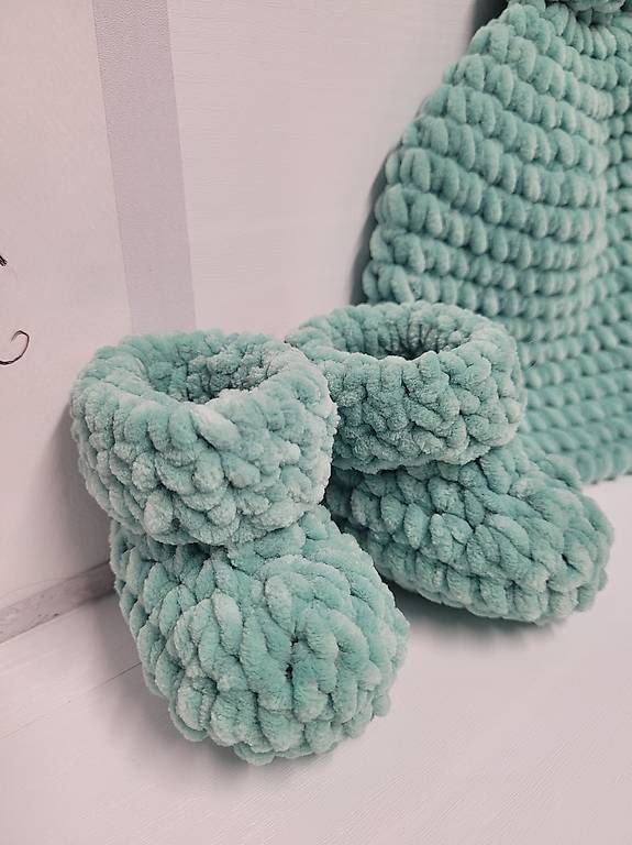 Damenschuhe: Cappellino e scarpine bebè  – Gebraucht aus Giubiasco von imo_bj9w 2