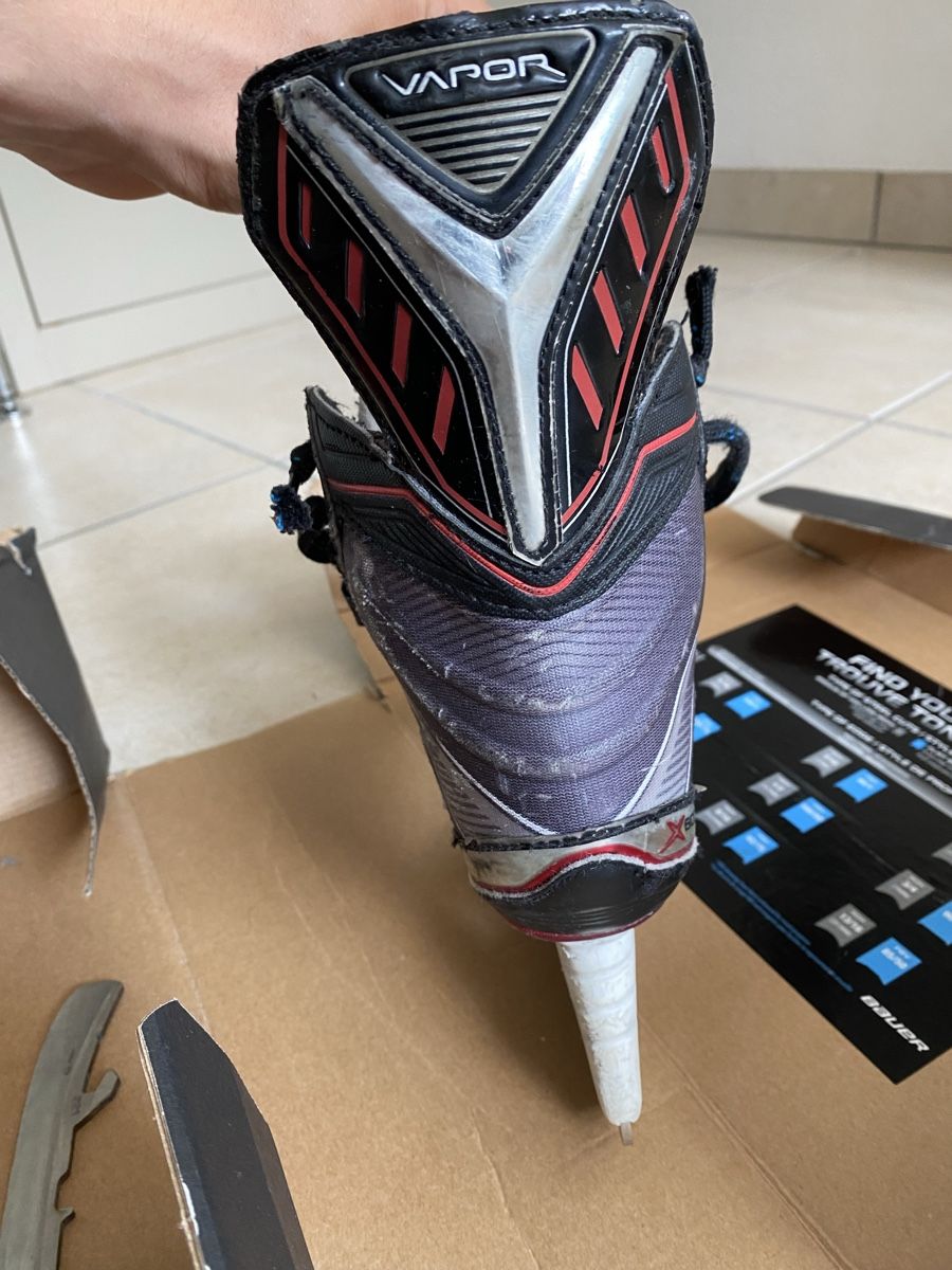 Bauer Pattini da ghiaccio: Bauer Vapor X600 Schlittschuhe – Usato da Studen BE venduto da Bigiyb 2