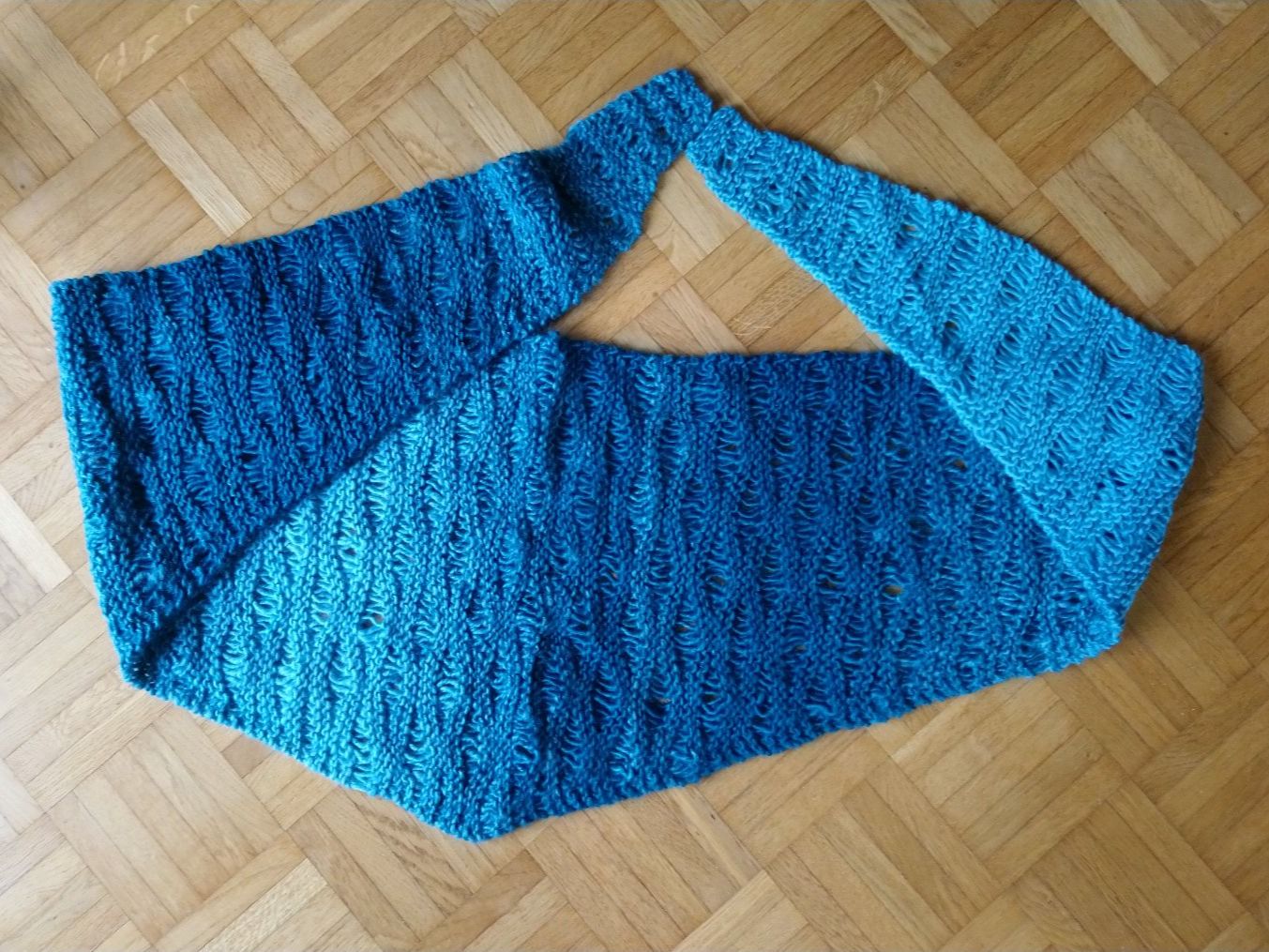 Foulard & Sciarpe: Schal und Mütze als Set, gestrickt – Nuovo (secondo la descrizione) da Jonen venduto da h-blxgirl79 2