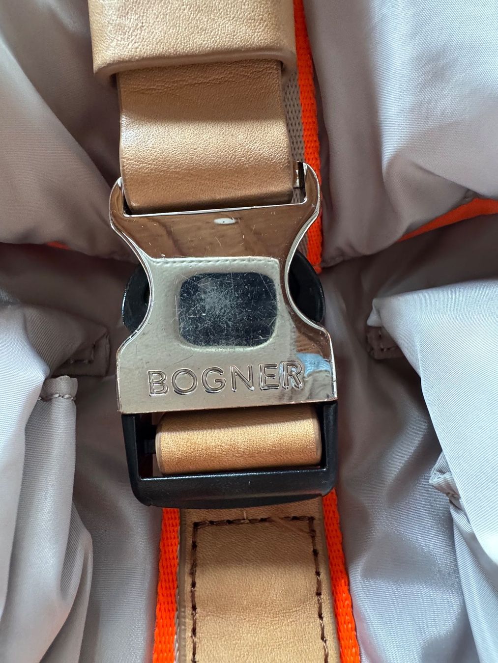 Bogner Sacs femmes: Ultraleichte Bogner Umhängetasche – D'occasion à Oberrohrdorf par maggys15 2