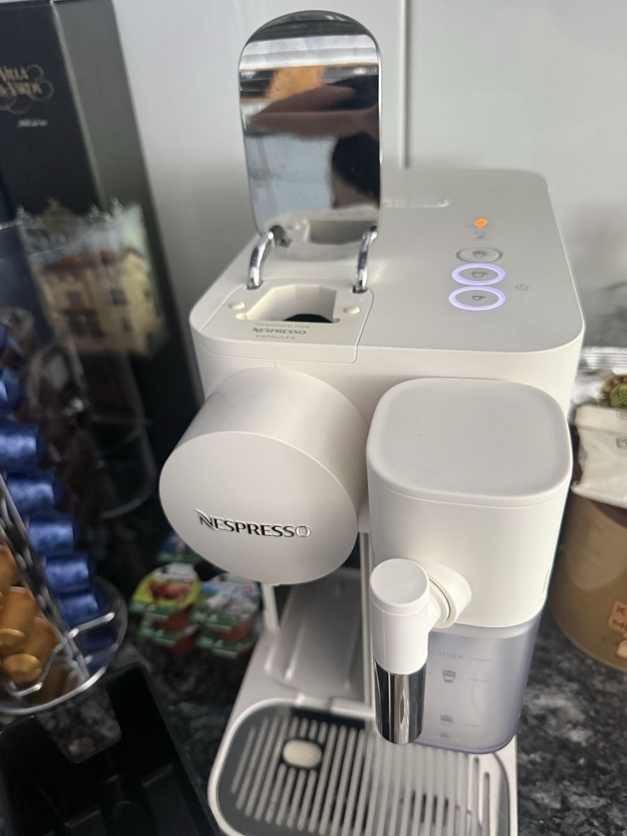 De'Longhi Macchine per caffè & Macchine per espresso: Nespresso DeLonghi Lattissima – Usato da Zürich venduto da pinish 3