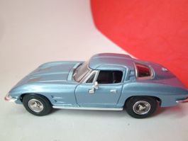 ab  5.-- Corvette Stingray - split windows !! % Liquidation%
