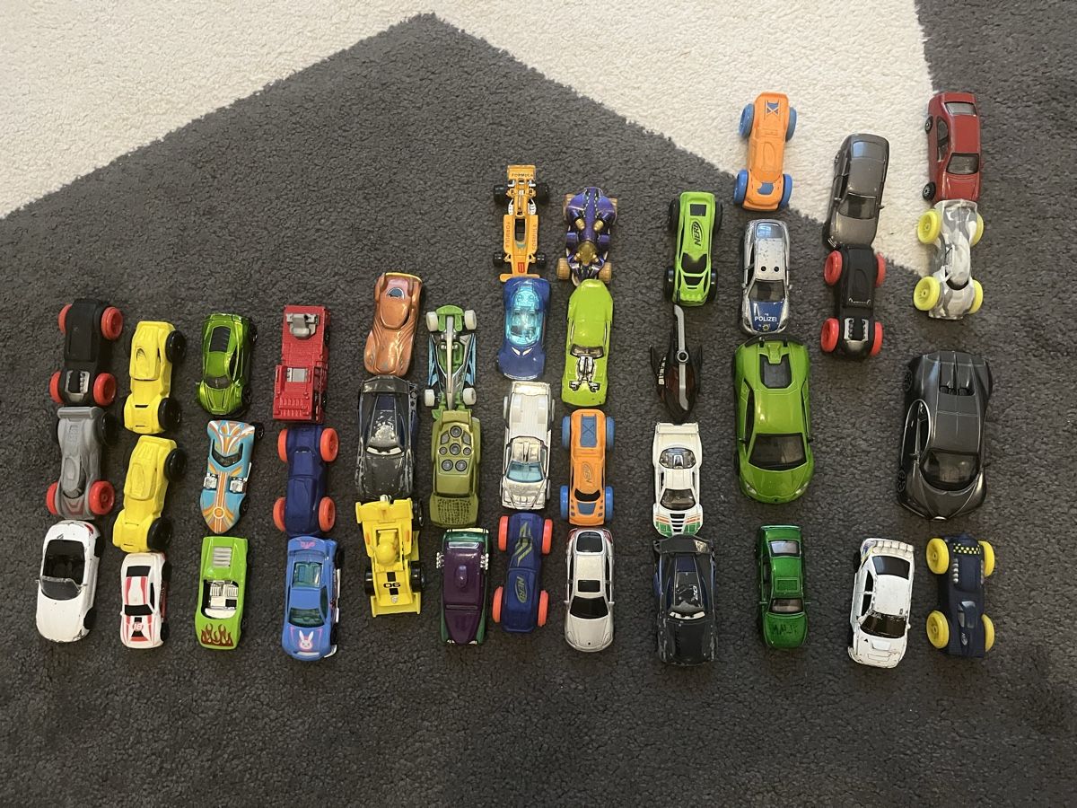 Giocattoli: Spielzeug Autos  – Usato da Bülach venduto da coco4321 1