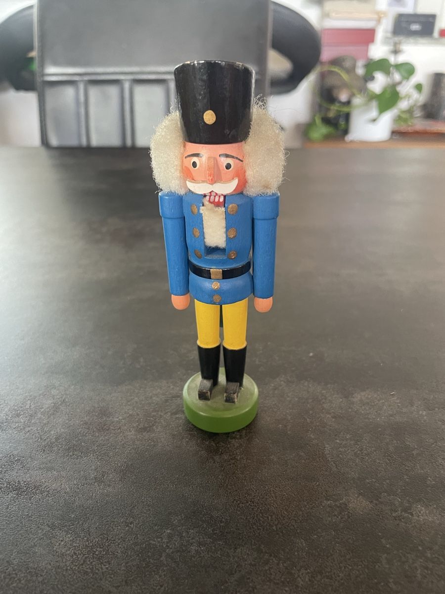 Figuren: Ancien Casse-noisette Nussknacker Miniature – Gebraucht aus Vallamand von Bricbracbroc82