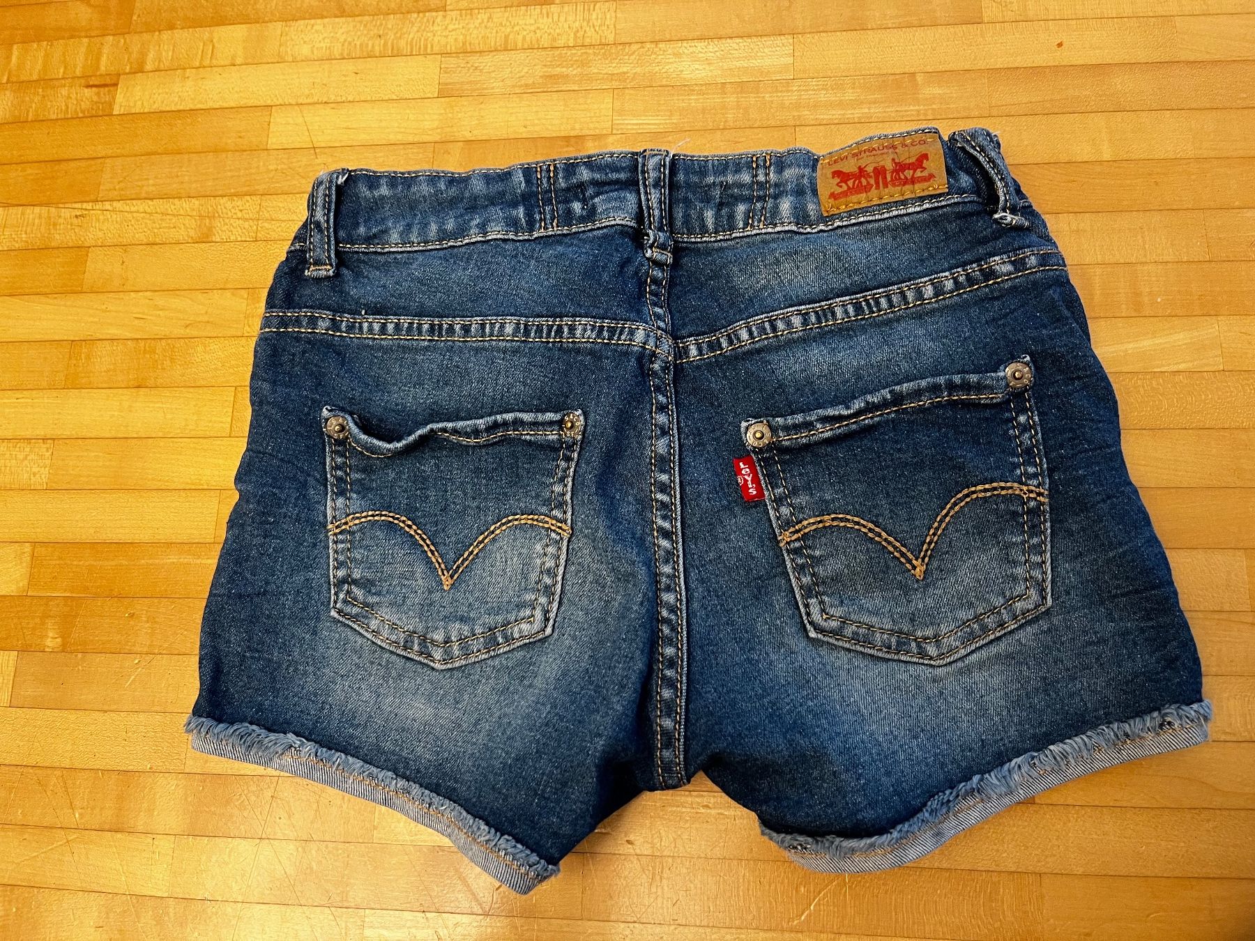 Levi's Pantaloni: Levi's Shorts, 10 Jahre ca. 150 – Usato da Horgen venduto da Hoppelhase11 1