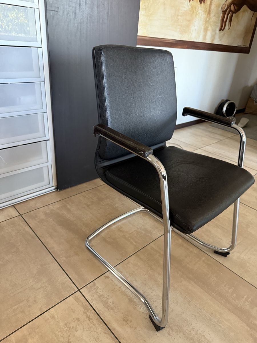 Stühle: Bürostühle – Gebraucht aus Niederglatt ZH von mar_855f 1