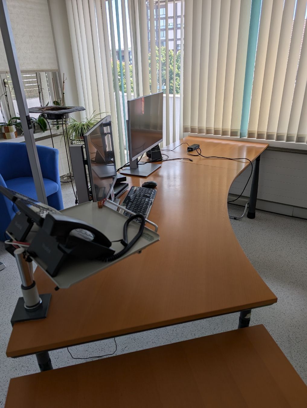 Lista Schreibtische: Bürotisch – Gebraucht aus Dottikon von pilzli7 1