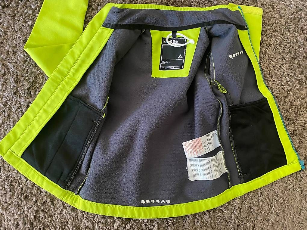 Jacken & Mäntel: Dare2B Softshelljacke Gr. 116 Limette / grün Unisex Top – Gebraucht aus Glarus von Iroccinha 3