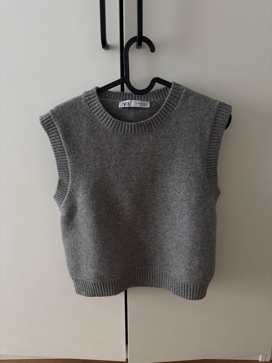 Zara T-shirt: ZARA Strick-Shirt (Grösse M) – Nuovo (secondo la descrizione) da Olten venduto da Alina_9jxy