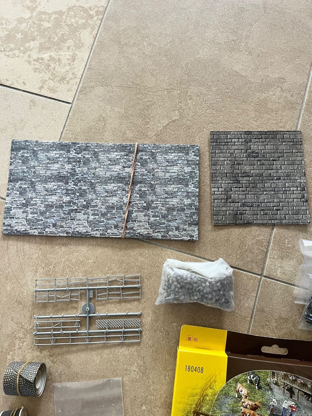 Faller Modellini di ferrovie: Lot décor pour modélisme ferroviaire H0 – Usato da Gampelen venduto da yoa_7t58 5