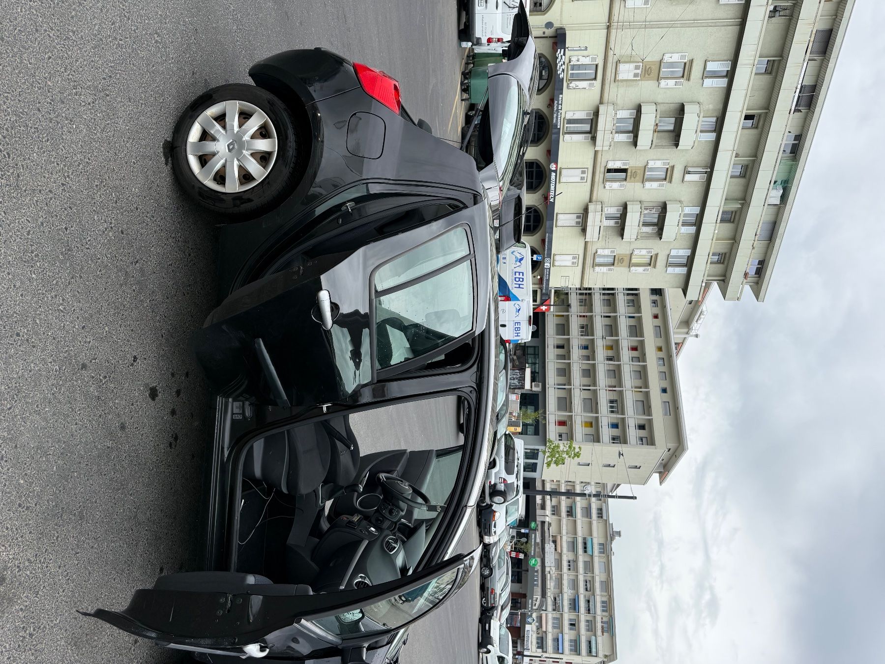 Renault Autos: CLIO 3 NOIR 112 CV – D'occasion à Lausanne par had_tyd2 2