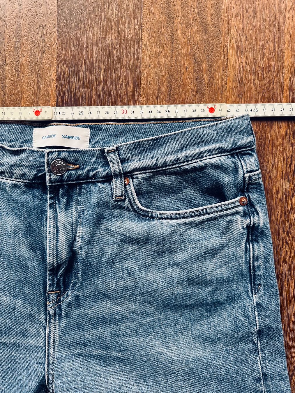Samsøe Samsøe Jeans: SAMSOE SAMSOE Slim Fit Jeans Blau Grösse 33 – Nuovo e nell'imballaggio originale da Ennetbaden venduto da DanielCPH 3