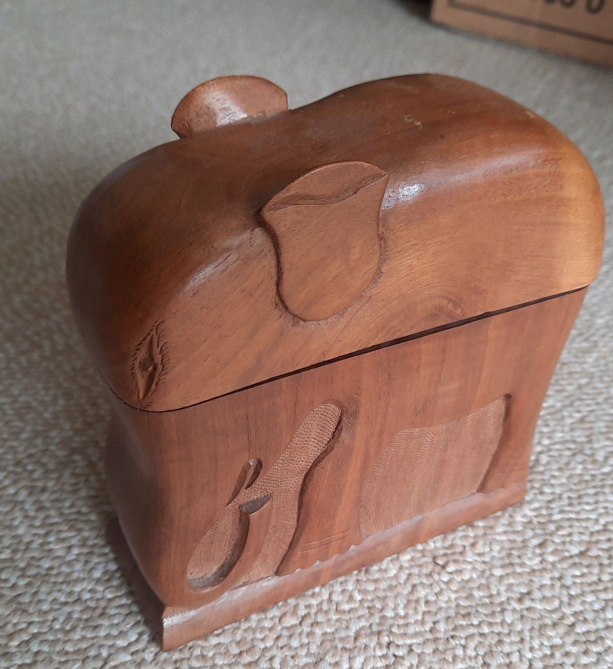 Altro in Decorazioni & Accessori: Elefant; Zigarettenbehälter aus Holz alt – Usato da Herrliberg venduto da AlexandraBopp