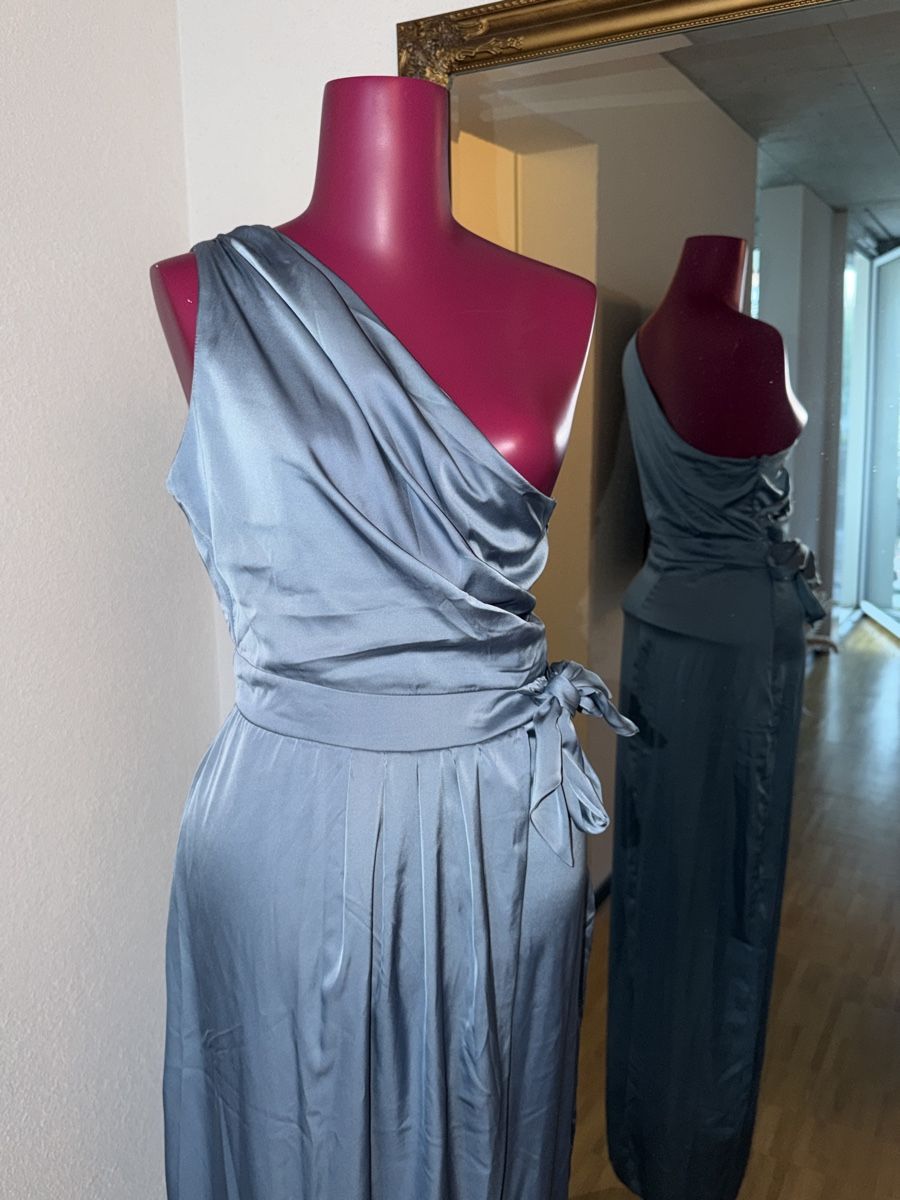 Kleider: Maxikleid – Neu (gemäss Beschreibung) aus Niederuzwil von Lisascloset