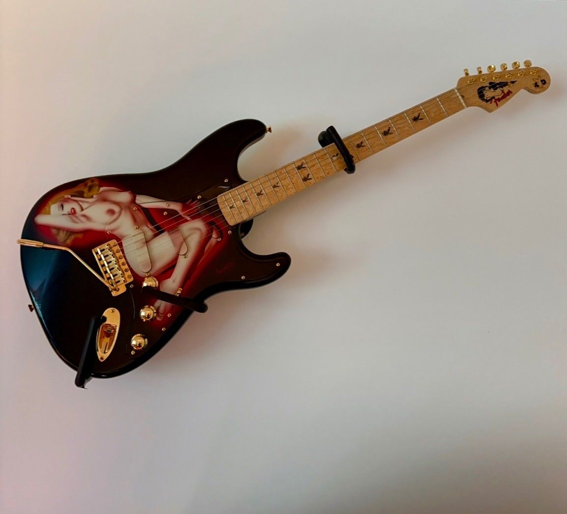 Fender Instruments de musique: fender Stratocaster Playboy 121/175 – D'occasion à Breganzona par mich60 1