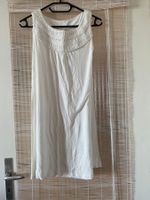 Robe blanche simple