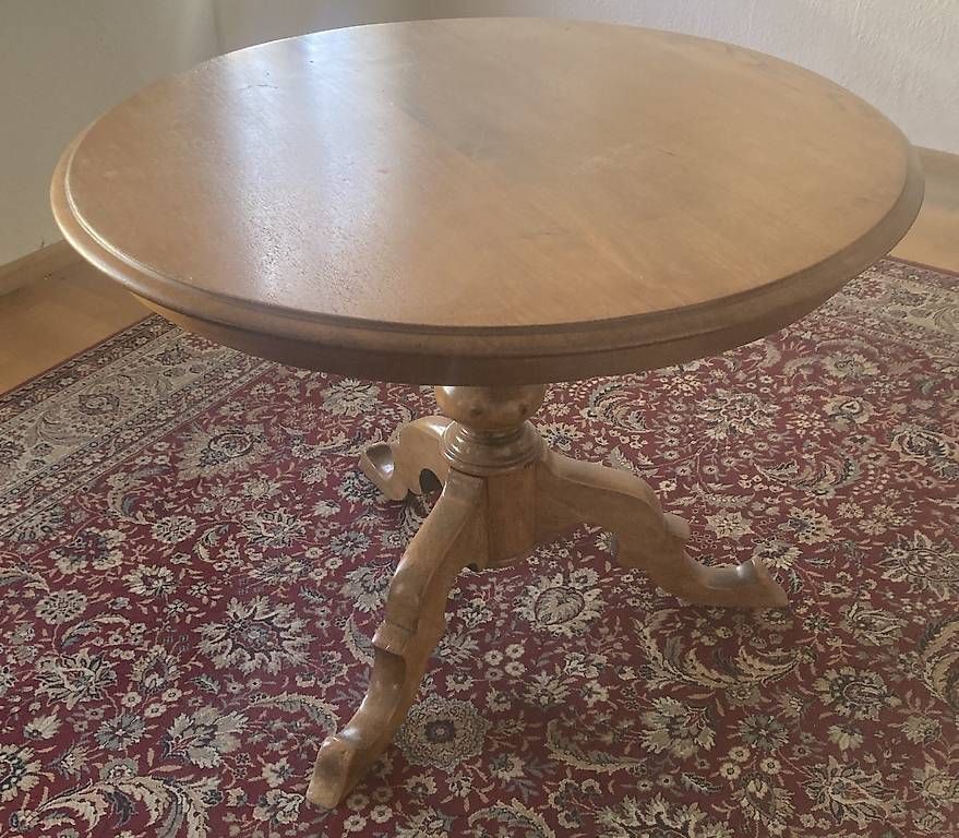 Tables: Holztisch rund – D'occasion à Riehen par Albi2010