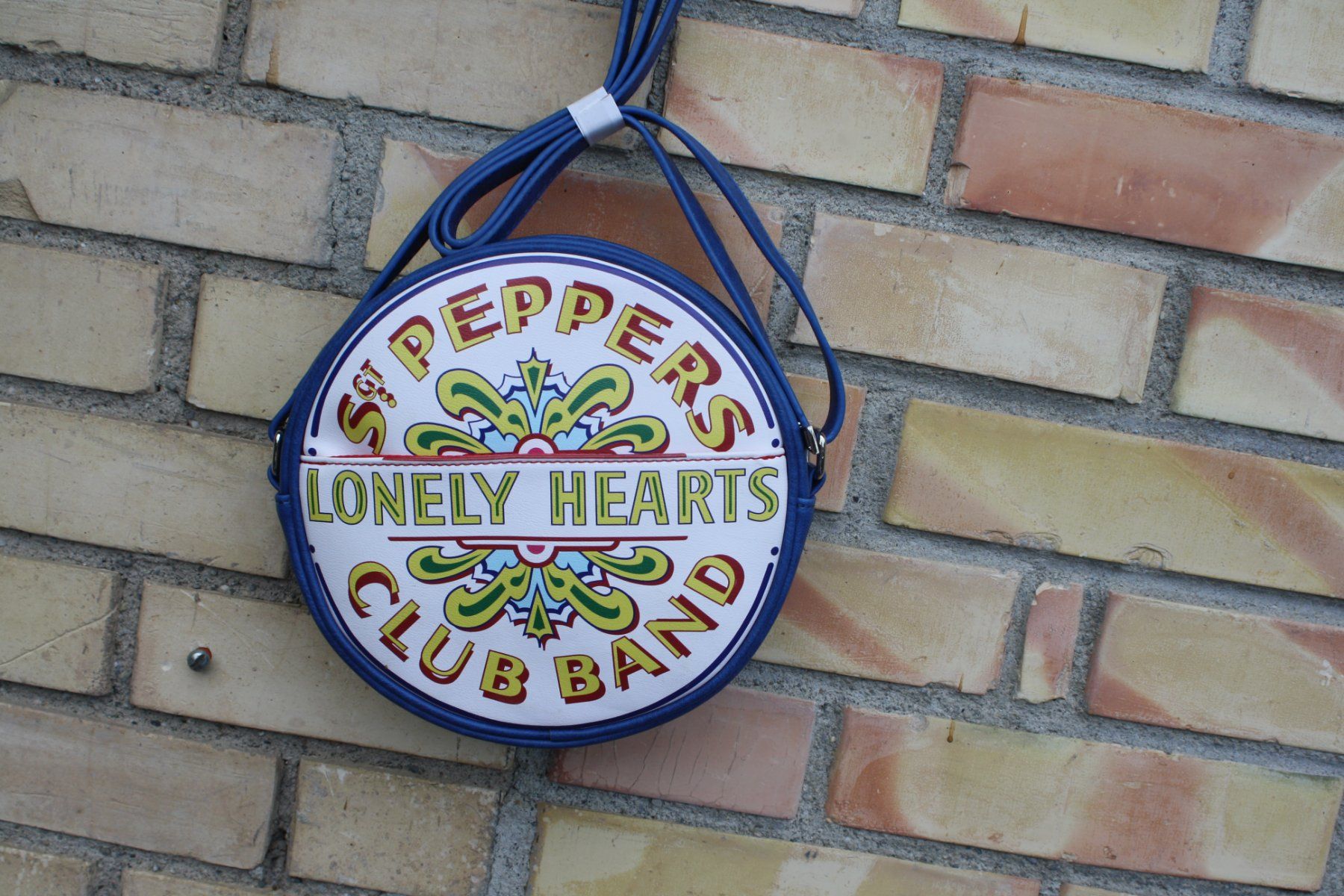 Borse: BEATLES TASCHE APPLE ST PEPPERS ... – Usato da Wauwil venduto da Pneuedy 5
