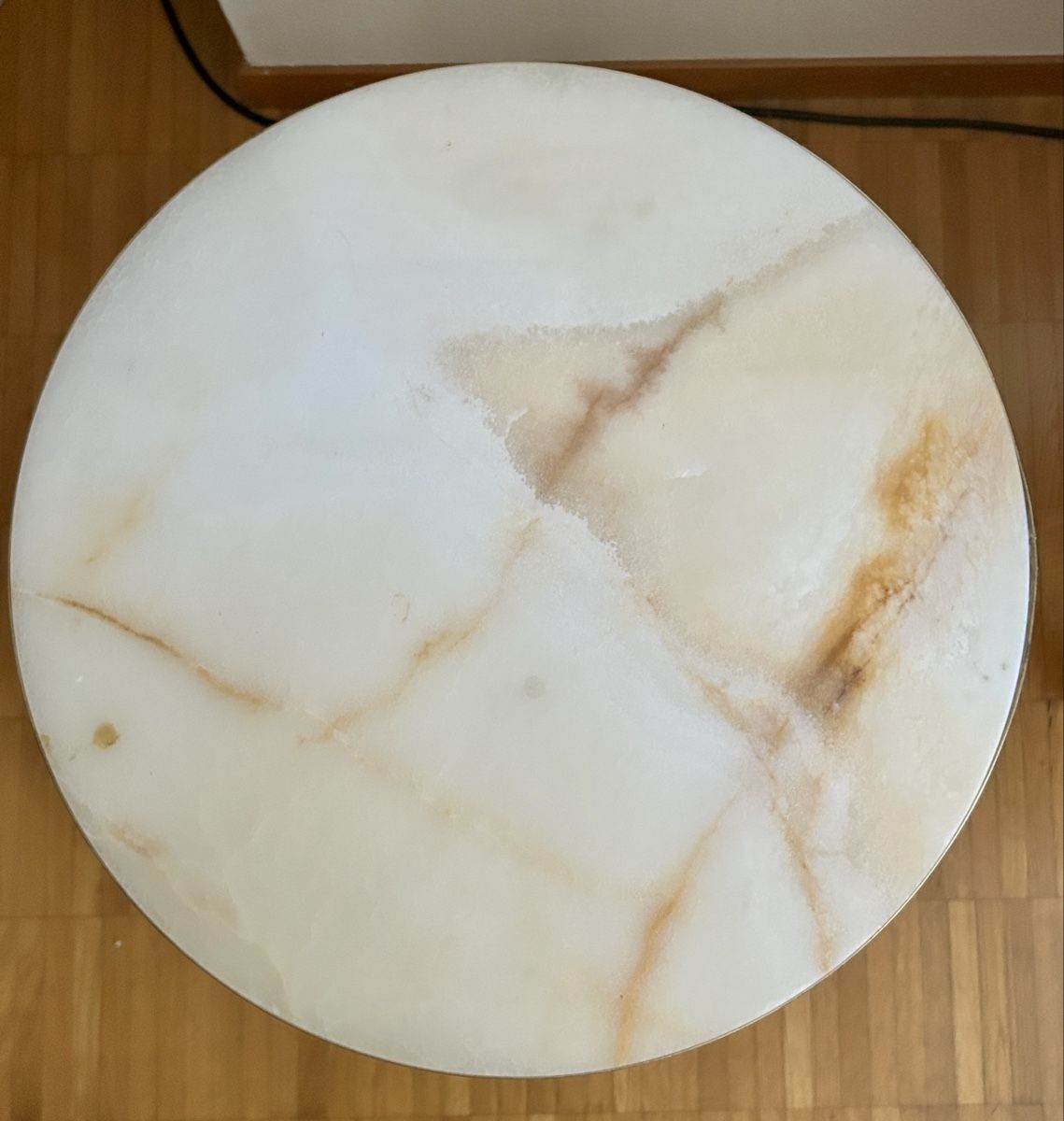 Comodini: Beistelltisch Gold-Marmor – Usato da Urdorf venduto da chaeruellespa 4