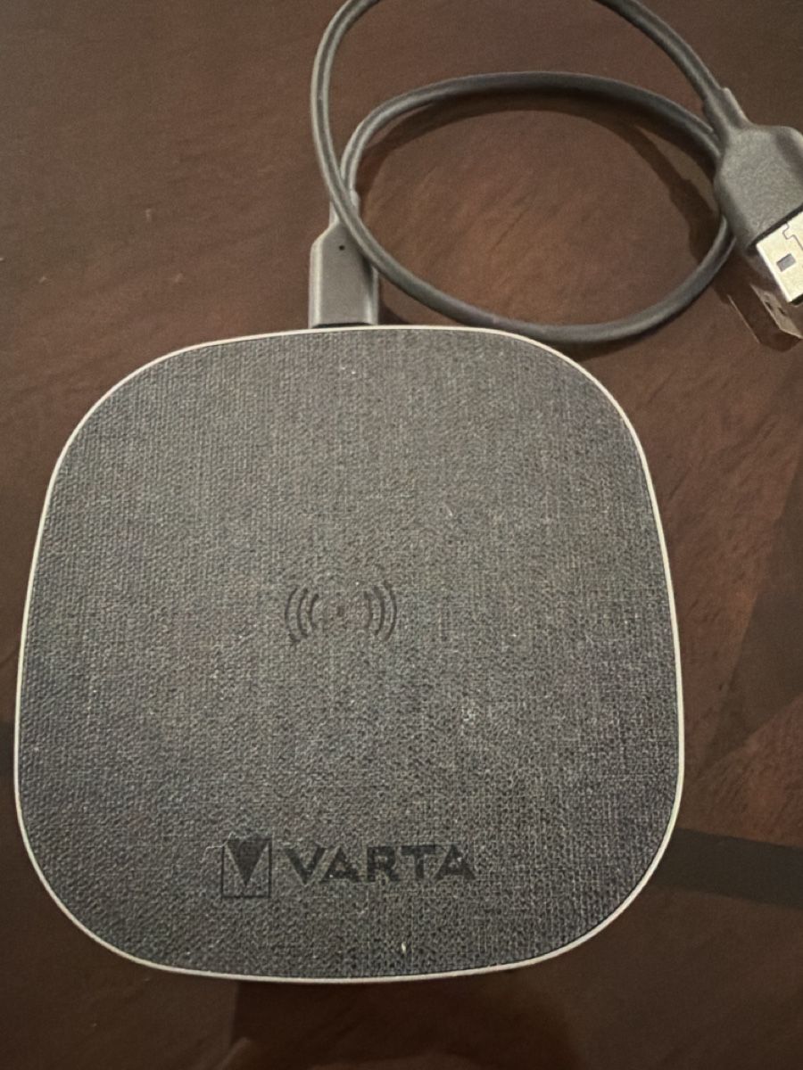 Varta Caricabatterie: VARTA Wireless Charger Pro Ladeplatte Ladekabel – Usato da Zürich venduto da joyfulgrace 1