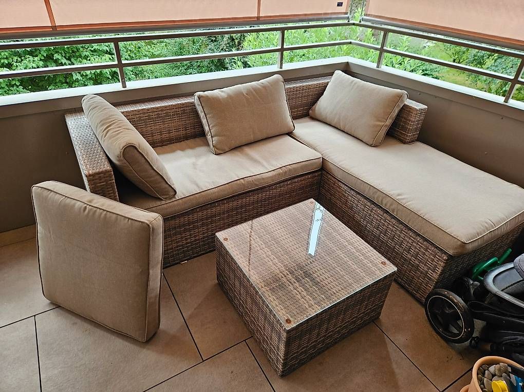 Sofas: Schöne Rattan-Gartenlounge mit Glastisch – D'occasion à Baar par fabian0104