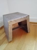 Industrial Design! Cooles Beistelltischchen Metall Höhe 31cm
