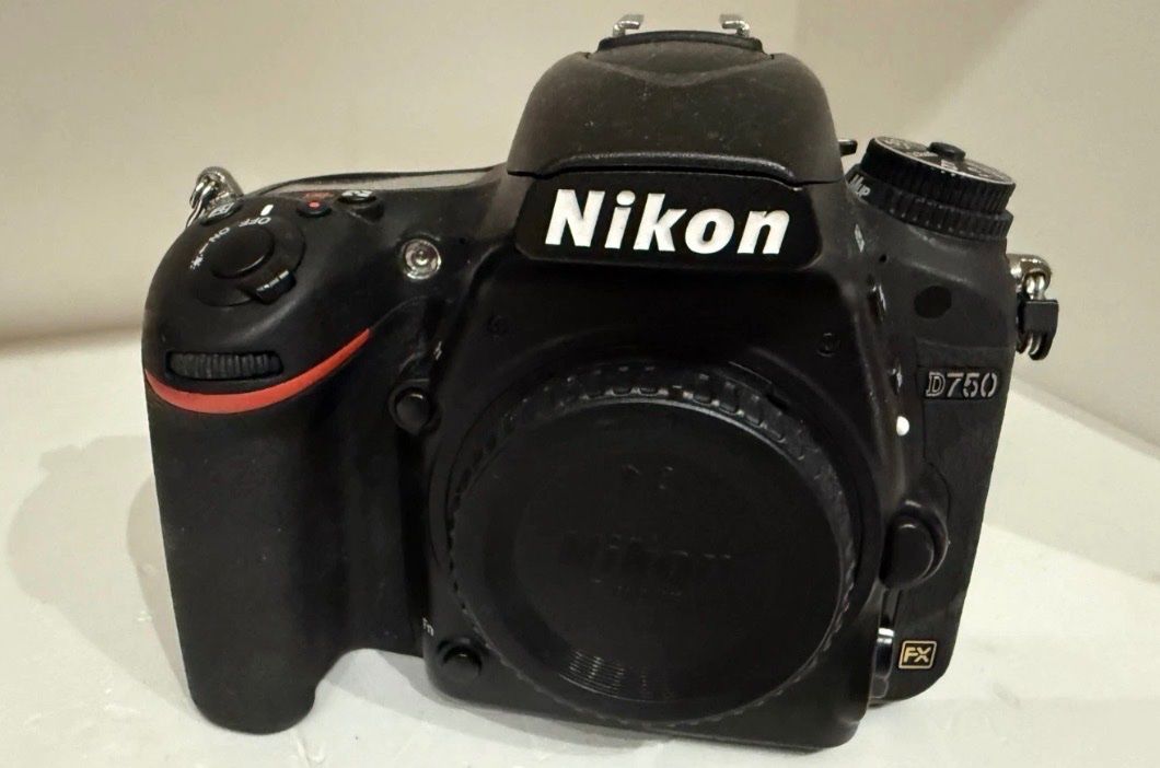 Nikon Fotocamera: Nikon D750 corpo – Usato da Tegna venduto da calzebue 2