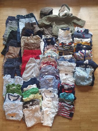 Grosses Kleiderpaket für Jungs in Gr. 68
