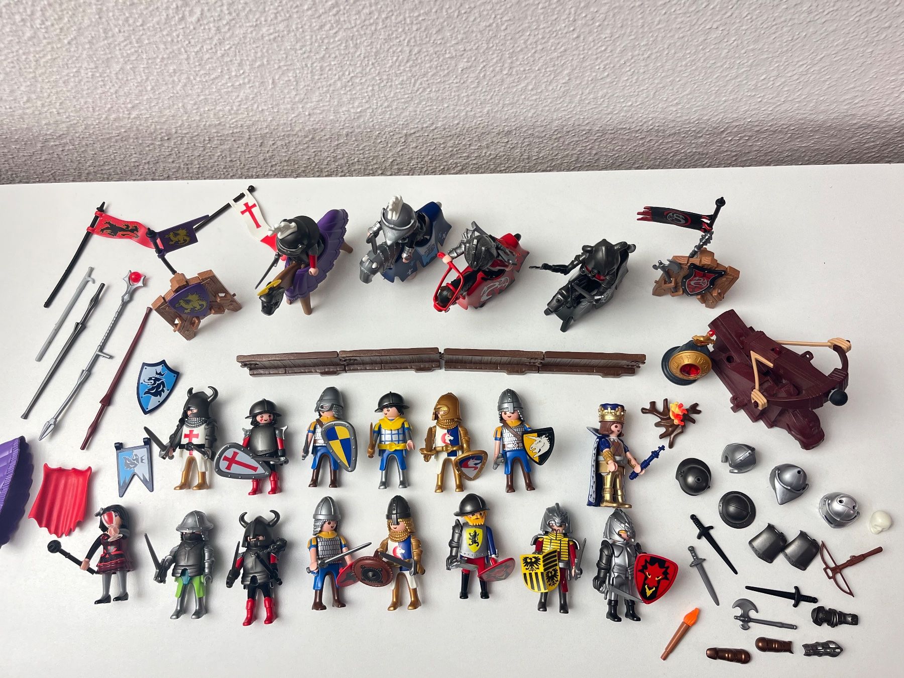 Playmobil Spielzeuge: Playmobil Ritter Figuren – Gebraucht aus Allschwil von  1