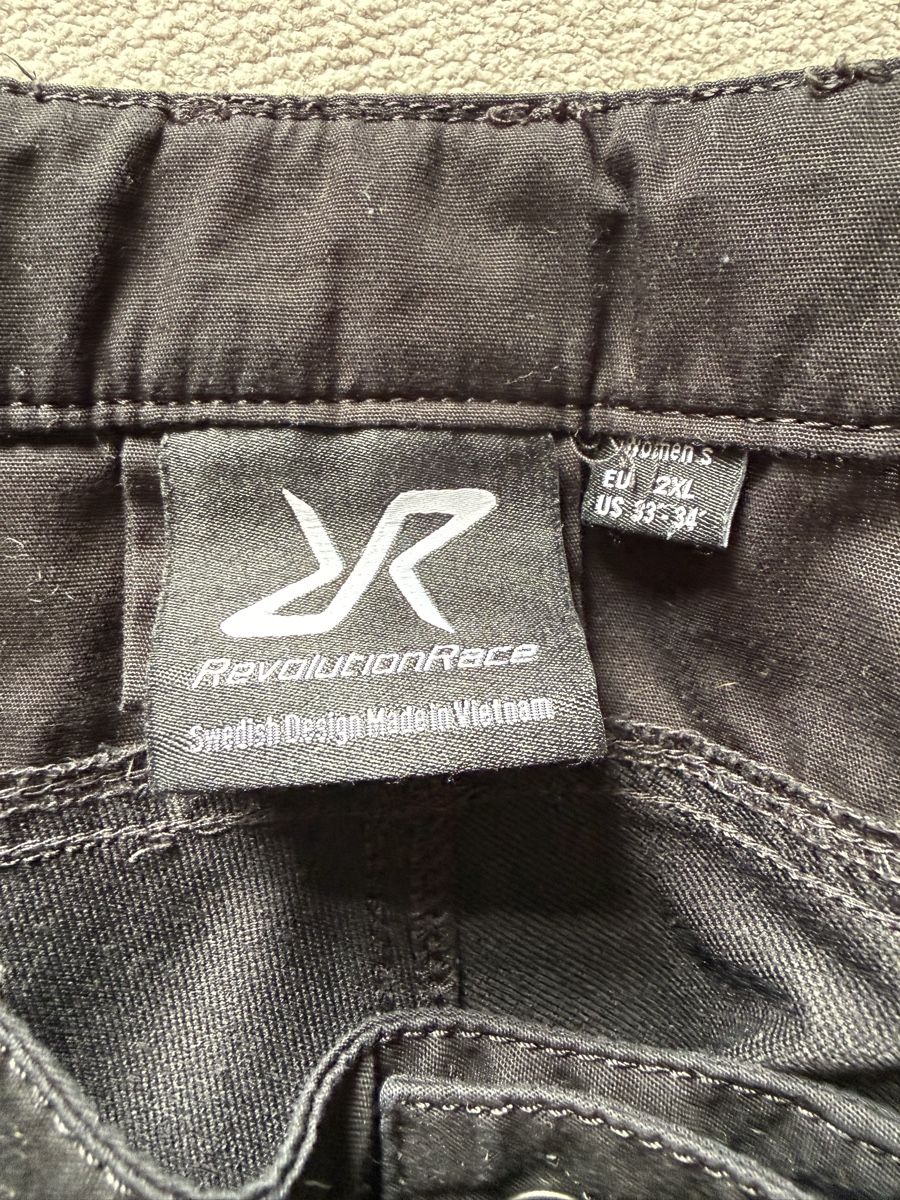 RevolutionRace Hosen: Revolution Race Hose, XL – Gebraucht aus Ermatingen von anj_9bm5 2